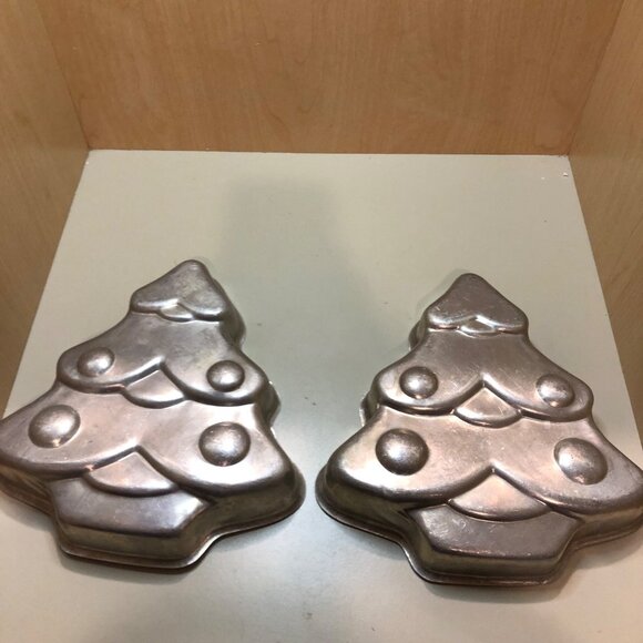 Set Of 3 Vintage Christmas Tree Aluminum Baking Molds Holiday Cake Pans Home Kit - Picture 8 of 12